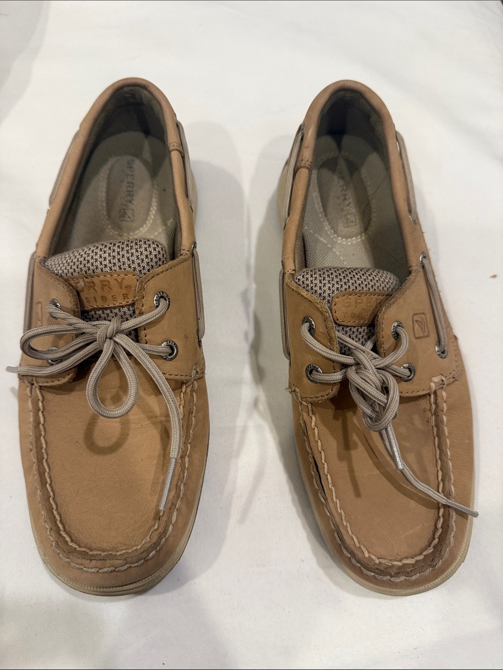 Sperry Classic Tan Leather Boat Shoes with 360 Lacing